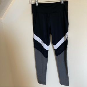 Unknown Brand Striped Leggings with Mesh Accents size Medium